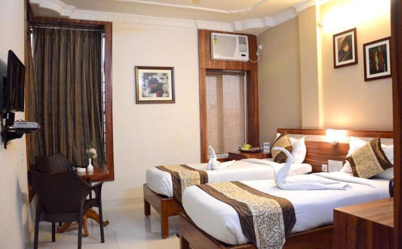 Hotel Eden Roc Bhubaneswar Buitenkant foto